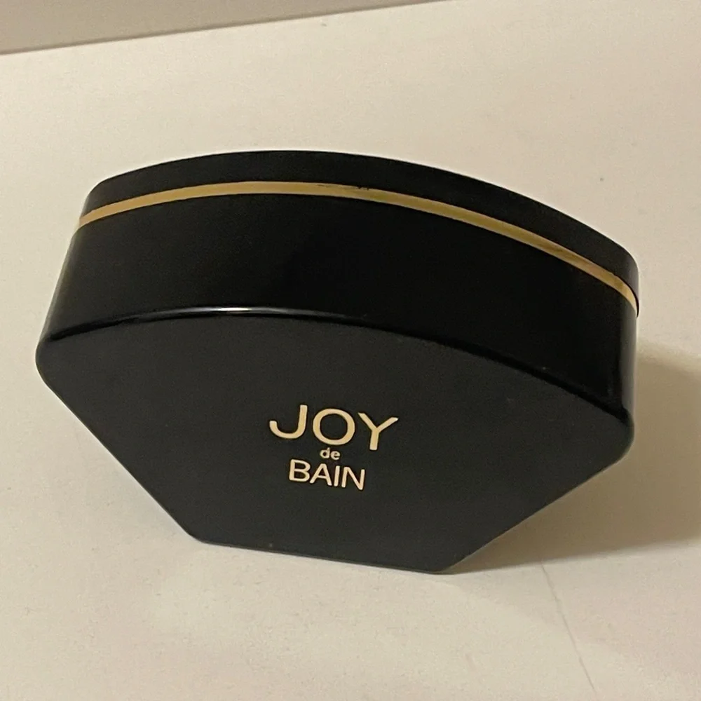 JOY DE BAIN 100G PERFUMED SOAP (NEW WITH BOX)